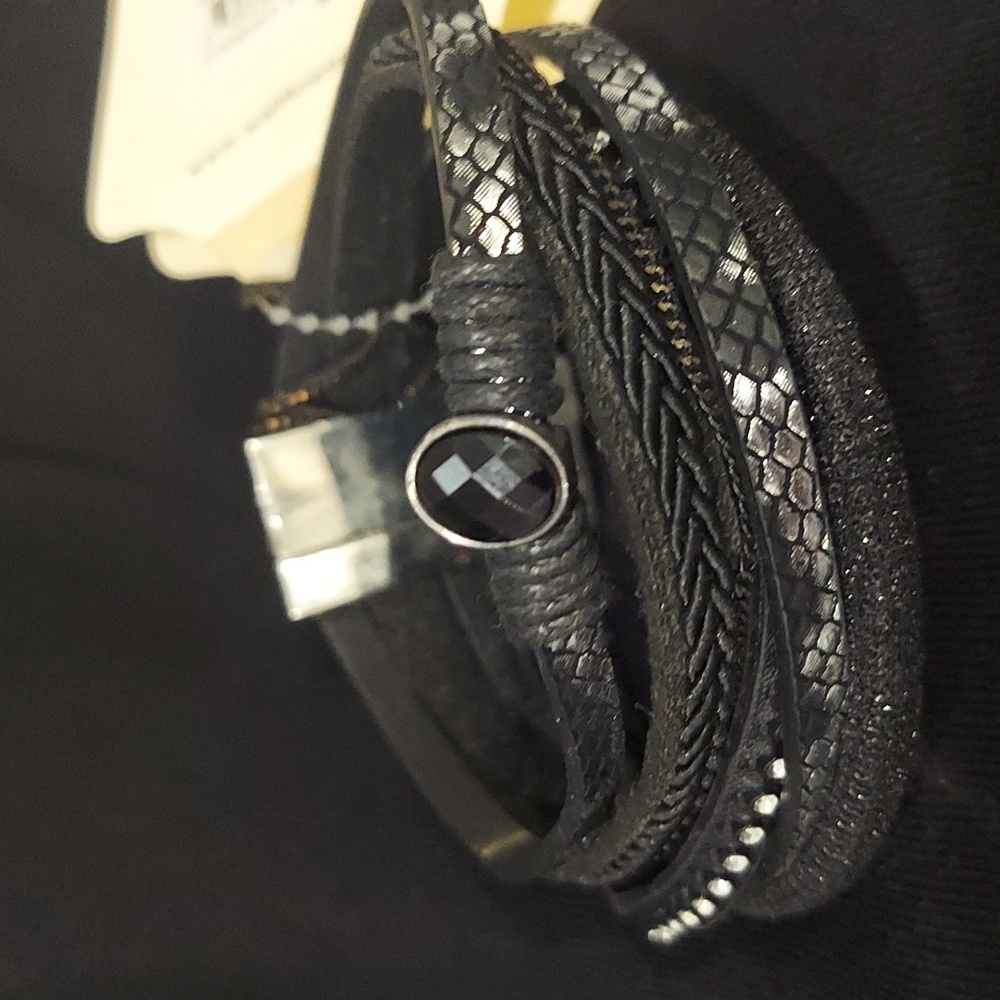 Black and Silver Multi-Layer Bracelet - Picture 5 of 7